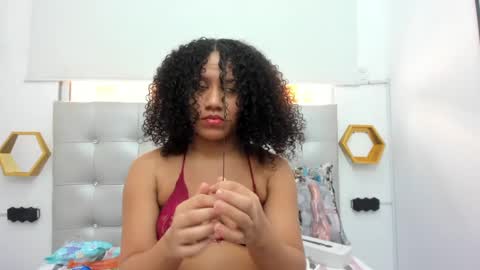 Snapshot of scarlett_fox20 chatting on 01/10/25, 02:55 scarlett_fox20 online show from 01/10/25, 02:55