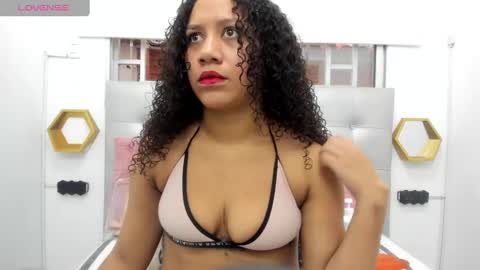 Snapshot of scarlett_fox20 chatting on 09/25/25, 11:14 scarlett_fox20 online show from 09/25/25, 11:14