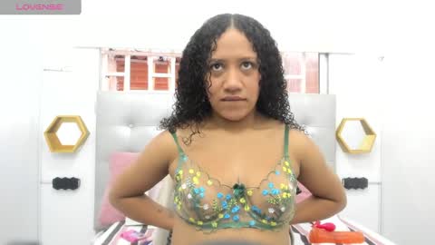 Snapshot of scarlett_fox20 chatting on 09/28/25, 11:15 scarlett_fox20 online show from 09/28/25, 11:15