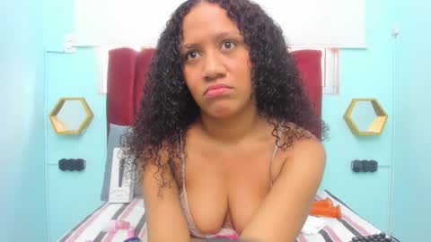 scarlett_fox20 online show from 12/16/25, 01:38