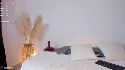 scarlet  online show from 11/12/25, 10:48