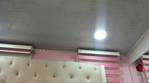scarlett_leblanc_ online show from 06/25/26, 11:26
