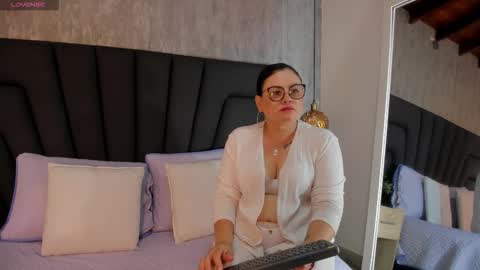 scarlett_monroe_1 online show from 10/18/25, 11:33