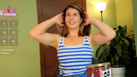 Snapshot of scarlett_moore_ chatting on 04/23/26, 04:42 Scarlett online show from 04/23/26, 04:42