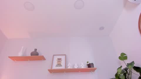 Scarlett Morgan online show from 02/15/25, 12:15