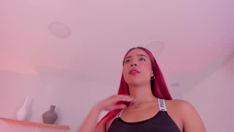 Scarlett Morgan online show from 02/17/25, 07:53