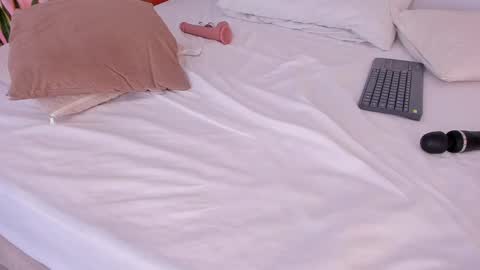 Scarlett Morgan online show from 03/01/25, 11:15