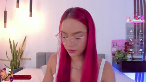 Scarlett Morgan online show from 10/06/25, 07:33