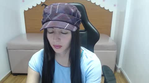 scarlett_percy_t online show from 11/10/25, 07:35