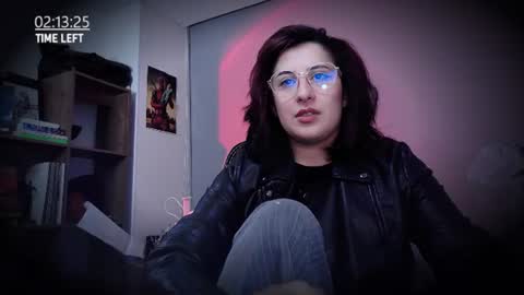 Snapshot of scarlett_sen chatting on 07/23/26, 01:42 Mistress Scarlett online show from 07/23/26, 01:42