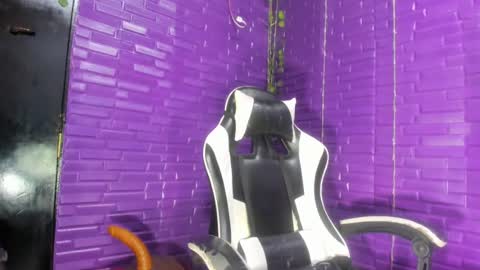 Snapshot of scarlett_sex_rs chatting on 07/25/26, 04:59 Scarlett online show from 07/25/26, 04:59