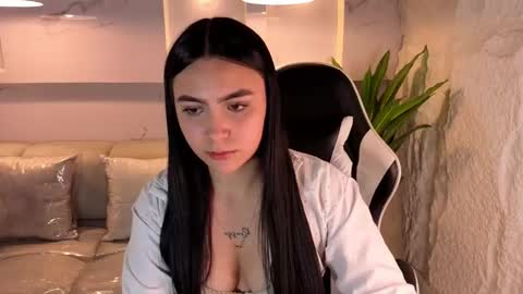 Scarlett online show from 12/20/25, 07:54