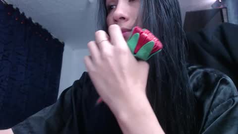 Snapshot of scarlett_vonrose chatting on 01/08/26, 08:00 Scarlett Von Rose online show from 01/08/26, 08:00