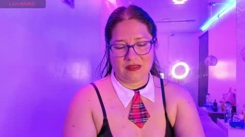 Snapshot of scarlett_widow chatting on 05/12/26, 03:03 scarlett_widow online show from 05/12/26, 03:03
