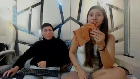 Scarlett and Lucas online show from 02/19/26, 12:45