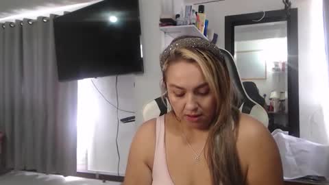 Scarlett online show from 04/23/26, 03:25