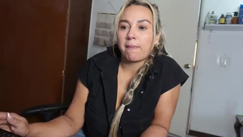 Scarlett online show from 04/30/26, 03:40