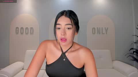 Snapshot of scarlettblaze1 chatting on 05/04/26, 12:01 Sacrlett Blaze online show from 05/04/26, 12:01