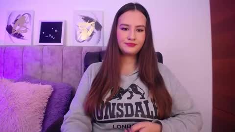 Sara online show from 01/12/25, 02:24