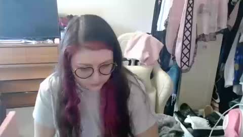 Scarlett online show from 10/15/25, 05:57