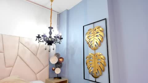 Scarlett Fever online show from 04/14/26, 08:04