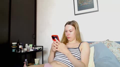 Scarlett online show from 02/25/26, 07:40