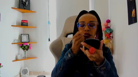 Scarlett online show from 01/12/25, 01:16