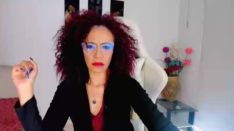 Scarlett online show from 09/19/25, 09:04