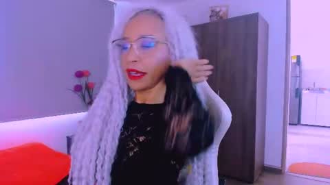 Snapshot of scarlettmalbec chatting on 07/15/26, 09:42 Scarlett online show from 07/15/26, 09:42