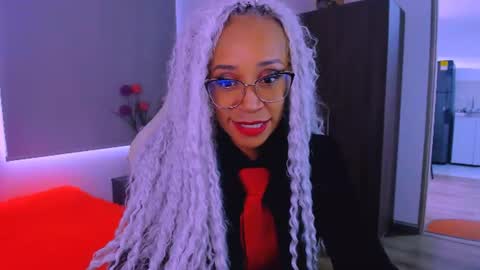 Snapshot of scarlettmalbec chatting on 07/17/26, 09:30 Scarlett online show from 07/17/26, 09:30