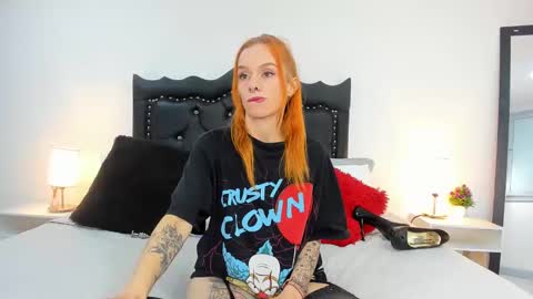 Snapshot of scarlettmilf_cg chatting on 02/11/25, 03:18 Scarlett online show from 02/11/25, 03:18