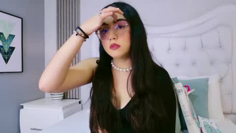 Scarlett Petrova online show from 05/27/26, 11:29