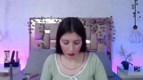 Scarlet online show from 09/12/25, 11:32