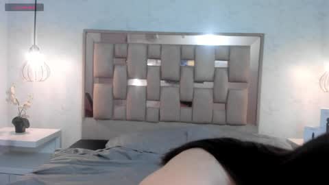 Scarlet online show from 04/16/26, 09:39