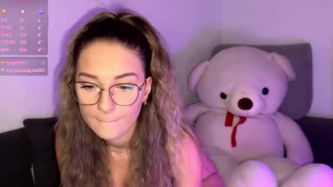 ScarlettSmithz online show from 11/17/25, 08:14