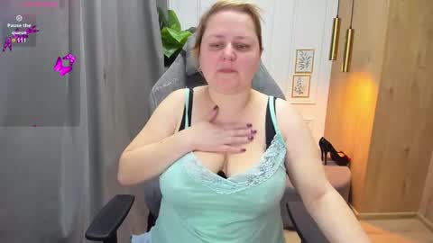 Scarlett online show from 03/11/25, 06:10