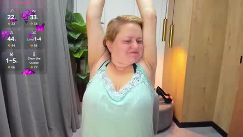 Scarlett online show from 10/10/25, 05:28