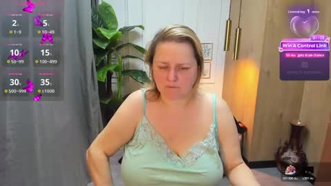 Scarlett online show from 04/26/26, 05:27