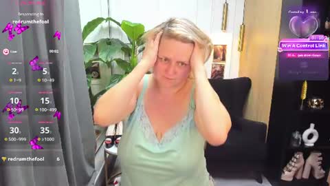 Snapshot of scarlettsoft chatting on 06/29/26, 05:46 Scarlett online show from 06/29/26, 05:46