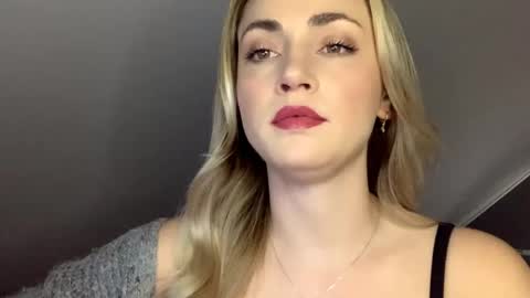 Snapshot of scarlettxblonde chatting on 05/13/26, 02:14 ScarlettxBlonde online show from 05/13/26, 02:14