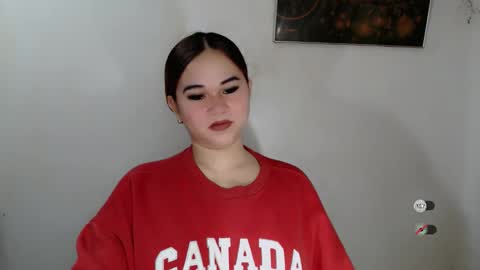 Snapshot of scarletvamp chatting on 02/06/26, 09:40 scarletvamp online show from 02/06/26, 09:40