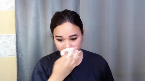 Snapshot of scarletvamp chatting on 07/20/26, 04:49 scarletvamp online show from 07/20/26, 04:49