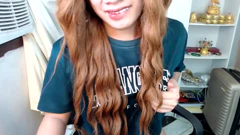 Snapshot of scarletxxxx chatting on 12/13/24, 12:28 Queen Scarlet online show from 12/13/24, 12:28