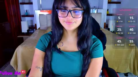 scarllet online show from 12/03/25, 12:03