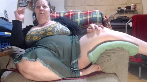 Scarlotta online show from 10/28/25, 06:32