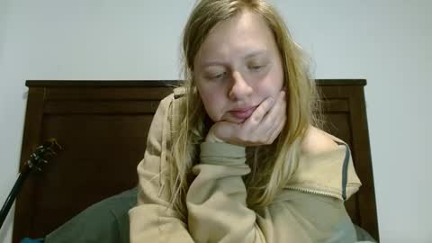 ScarTit Bernhard online show from 03/11/25, 04:10