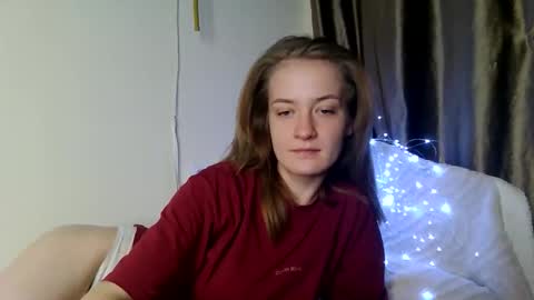 Snapshot of scented_elsa chatting on 06/06/26, 05:50 Elsa online show from 06/06/26, 05:50