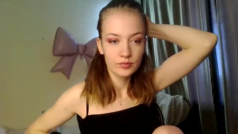 Snapshot of scented_elsa chatting on 06/07/26, 08:07 Elsa online show from 06/07/26, 08:07