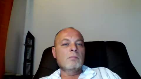 schnibschnab online show from 10/11/25, 01:38