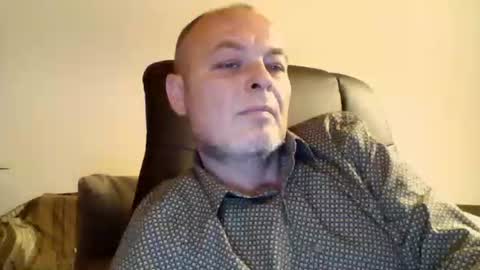 schnibschnab online show from 10/13/25, 06:08